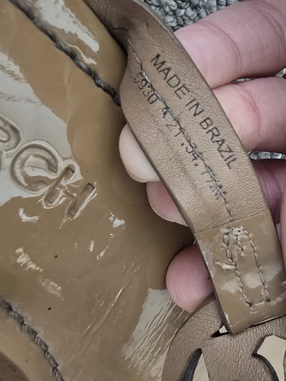 Tory Burch Miller Patent Leather Logo Sandals in Tan Msrp $200 - Picture 6 of 9